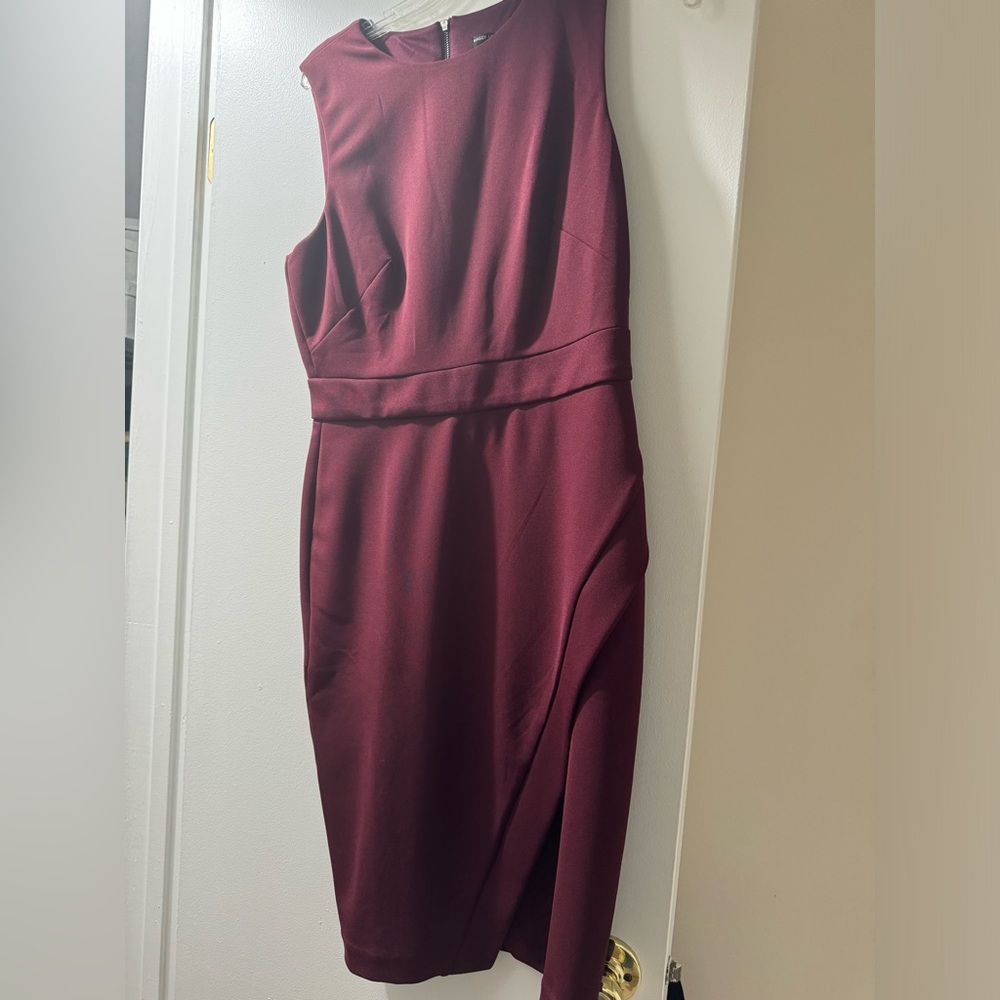 Maggy London size 8 dress - like new